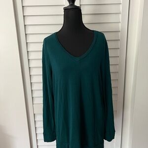 Adrianna Papell Green Relaxed V-Neck Blouse